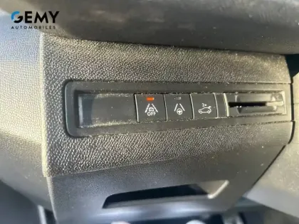 Photo 32 Peugeot 3008  BlueHDi 130ch S&S EAT8