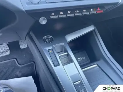 Photo 17 Peugeot 308  PureTech 130ch S&S EAT8