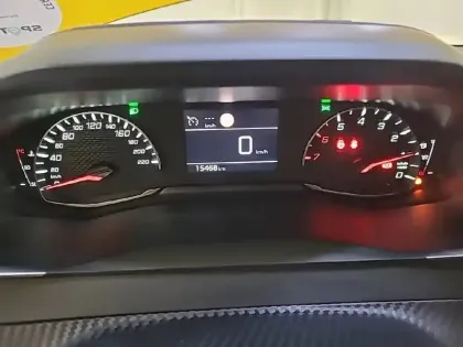 Photo 40 Peugeot 208  PureTech 75 S&S BVM5