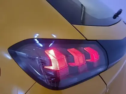 Photo 47 Peugeot 208  PureTech 75 S&S BVM5