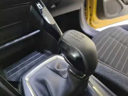 Photo 44 Peugeot 208  PureTech 75 S&S BVM5