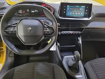 Photo 38 Peugeot 208  PureTech 75 S&S BVM5