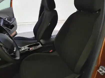 Photo 10 Peugeot 2008  Electrique 136 ch