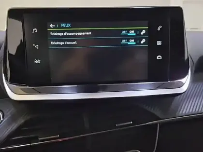 Photo 22 Peugeot 2008  Electrique 136 ch