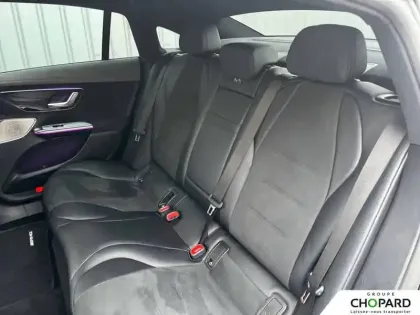 Photo 18 Mercedes EQE  300