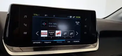 Photo 22 Peugeot 208  Electrique 50 kWh 136ch