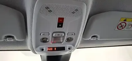 Photo 21 Peugeot 208  Electrique 50 kWh 136ch