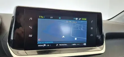 Photo 23 Peugeot 208  Electrique 50 kWh 136ch