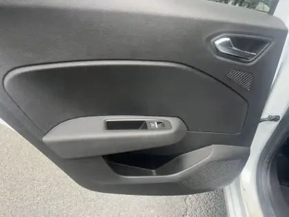 Photo 21 Renault Clio  E-Tech 140 - 21