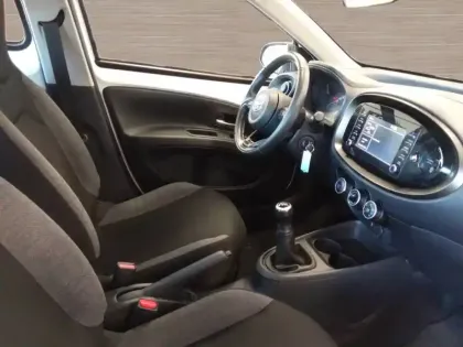 Photo 44 Toyota Aygo  X 1.0 VVT-i 72