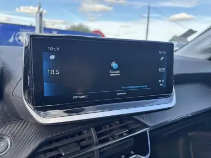 Photo 16 Peugeot 208  BlueHDi 100 S&S BVM6