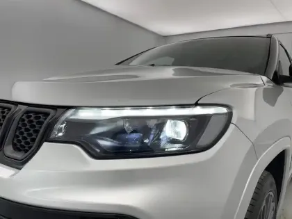 Photo 26 Jeep Compass  1.3 GSE T4 240 ch PHEV AT6 4xe eAWD