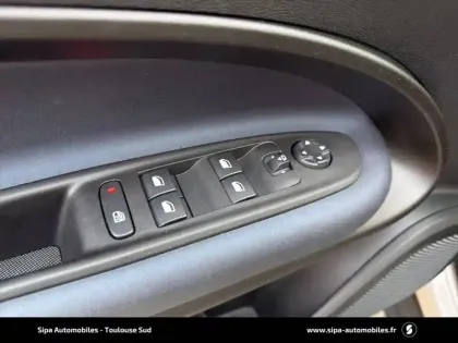 Photo 14 Alfa Romeo Junior  1.2 Ibrida 145 ch eDCT6