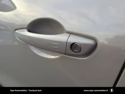 Photo 9 Alfa Romeo Junior  1.2 Ibrida 145 ch eDCT6