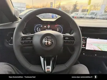 Photo 26 Alfa Romeo Junior  1.2 Ibrida 145 ch eDCT6