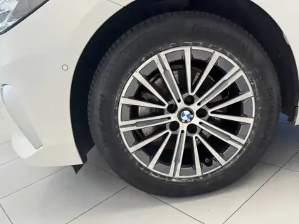 Photo 10 BMW Serie 2 Active Tourer 218d 150 ch DKG7