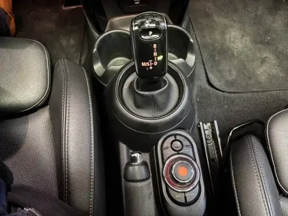 Photo 27 Mini Mini Hatch 3 Portes Cooper 136 ch BVA7