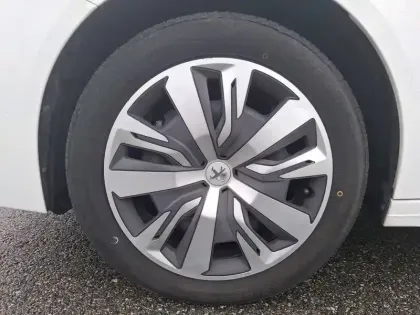 Photo 8 Peugeot 208  BlueHDi 100ch S&S BVM5