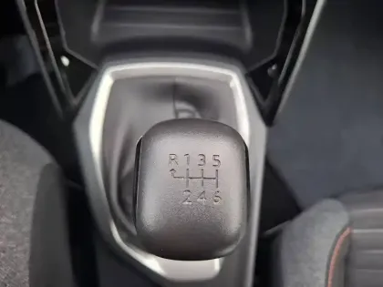 Photo 28 Peugeot 208  BlueHDi 100ch S&S BVM5