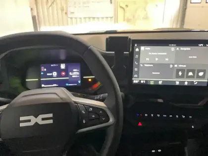 Photo 9 Dacia Duster  Hybrid 140