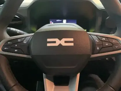 Photo 14 Dacia Duster  Hybrid 140