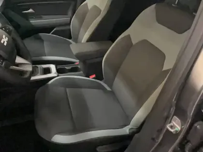 Photo 8 Dacia Duster  Hybrid 140