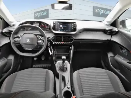 Photo 55 Peugeot 208  PureTech 100 S&S BVM6