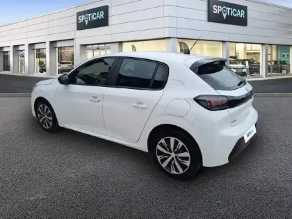 Photo 54 Peugeot 208  PureTech 100 S&S BVM6