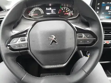 Photo 11 Peugeot 208  PureTech 100 S&S BVM6