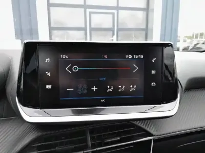 Photo 61 Peugeot 208  PureTech 100 S&S BVM6