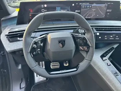 Photo 8 Peugeot 5008  Hybrid 145 e-DCS6