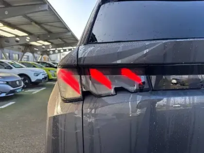 Photo 16 Peugeot 5008  Hybrid 145 e-DCS6