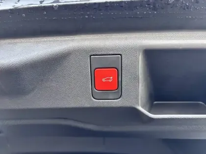 Photo 25 Peugeot 5008  Hybrid 145 e-DCS6