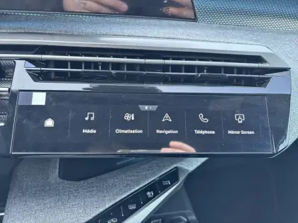 Photo 14 Peugeot 5008  Hybrid 145 e-DCS6