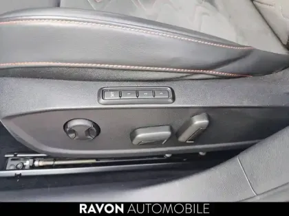 Photo 34 Seat Leon  e-Hybrid 204 ch DSG6