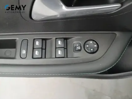 Photo 37 Peugeot 208  Electrique 50 kWh 136ch