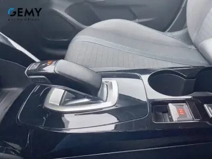 Photo 21 Peugeot 208  Electrique 50 kWh 136ch