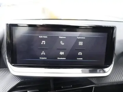 Photo 15 Peugeot 208  Hybrid 100 e-DCS6