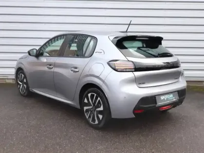 Photo 11 Peugeot 208  Hybrid 100 e-DCS6