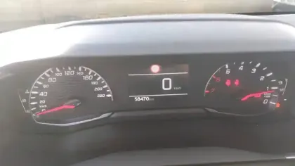 Photo 19 Peugeot 208  PureTech 75 S&S BVM5