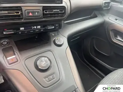 Photo 11 Peugeot Rifter  Standard PureTech 130 S&S EAT8 5pl