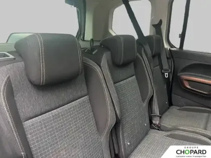 Photo 8 Peugeot Rifter  Standard PureTech 130 S&S EAT8 5pl