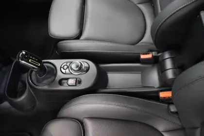 Photo 18 Mini Mini Hatch 3 Portes Cooper SE 184 ch