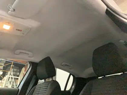 Photo 17 Peugeot 208  Electrique 50 kWh 136ch