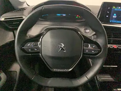 Photo 15 Peugeot 208  Electrique 50 kWh 136ch