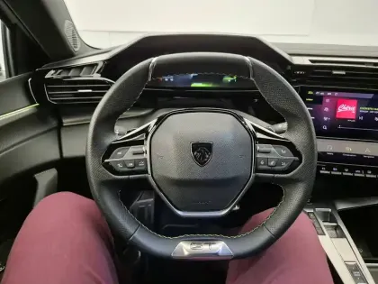 Photo 15 Peugeot 308  PureTech 130ch S&S EAT8