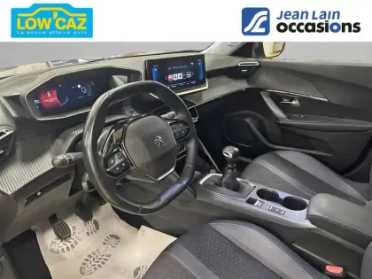 Photo 10 Peugeot 2008  PureTech 130 S&S BVM6