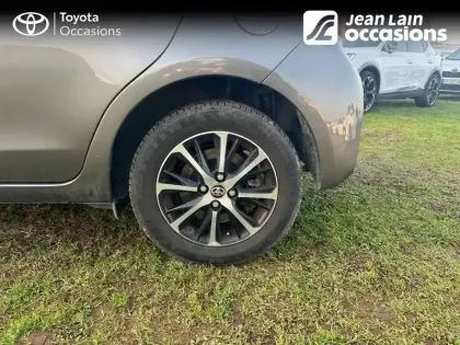 Photo 8 Toyota Yaris  Hybride 100h