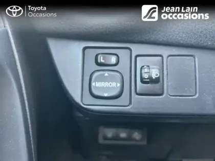 Photo 19 Toyota Yaris  Hybride 100h