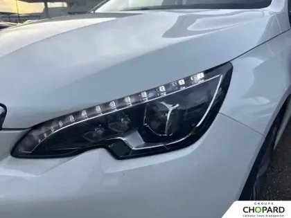 Photo 21 Peugeot 308  SW BlueHDi 130ch S&S BVM6